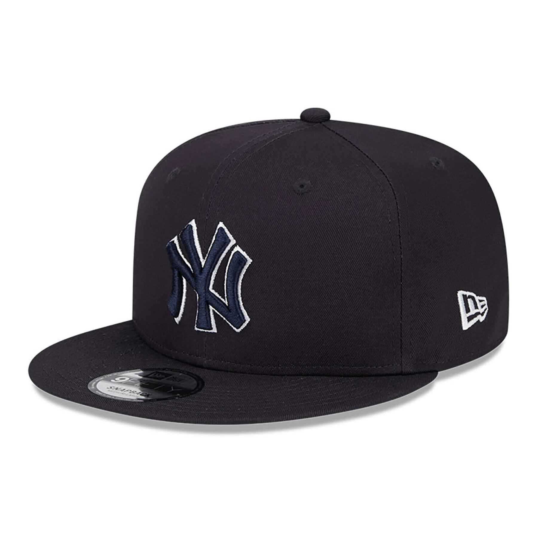 Gorra snapback con parche lateral New York Yankees 9Fifty