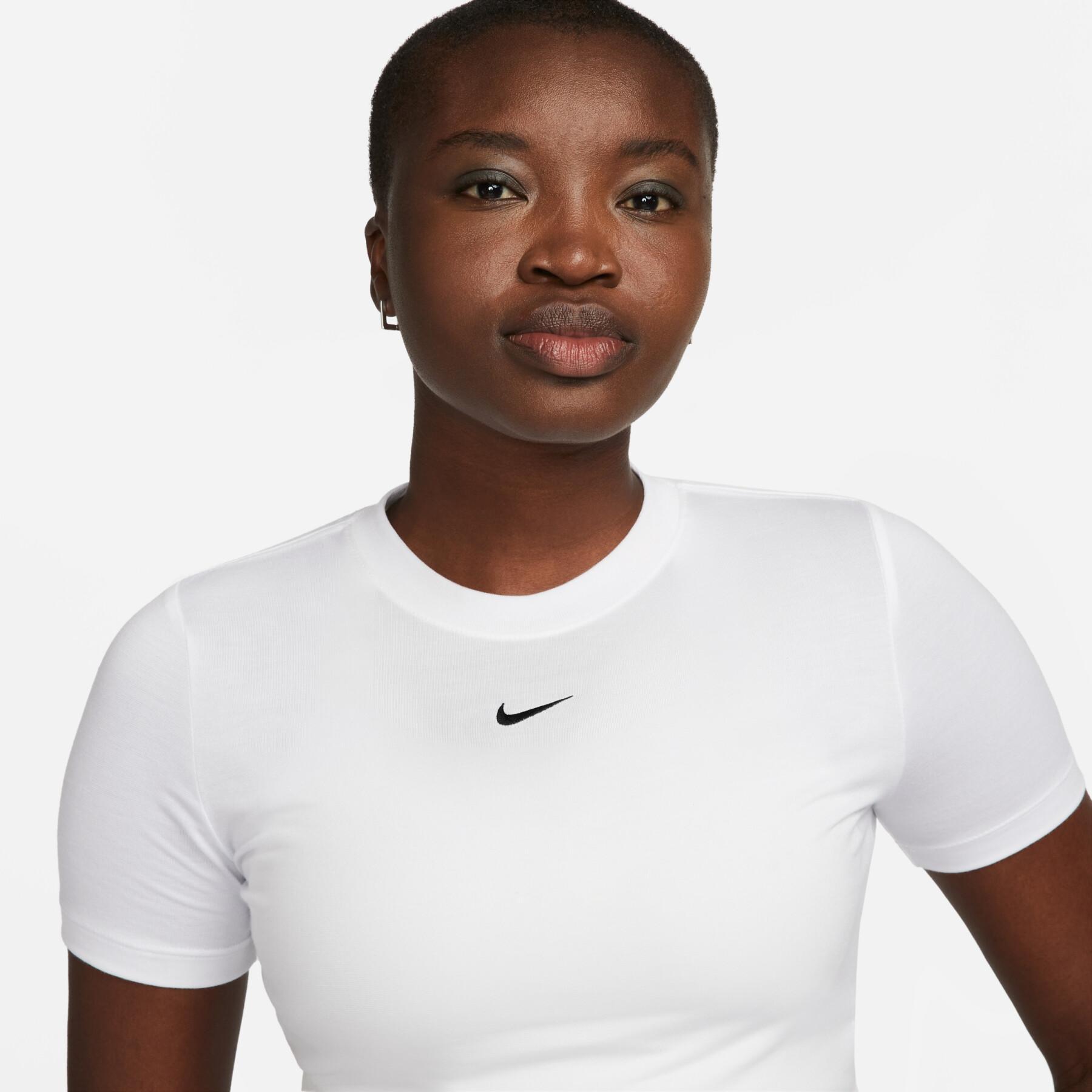 Camiseta crop top mujer Nike Essentiel