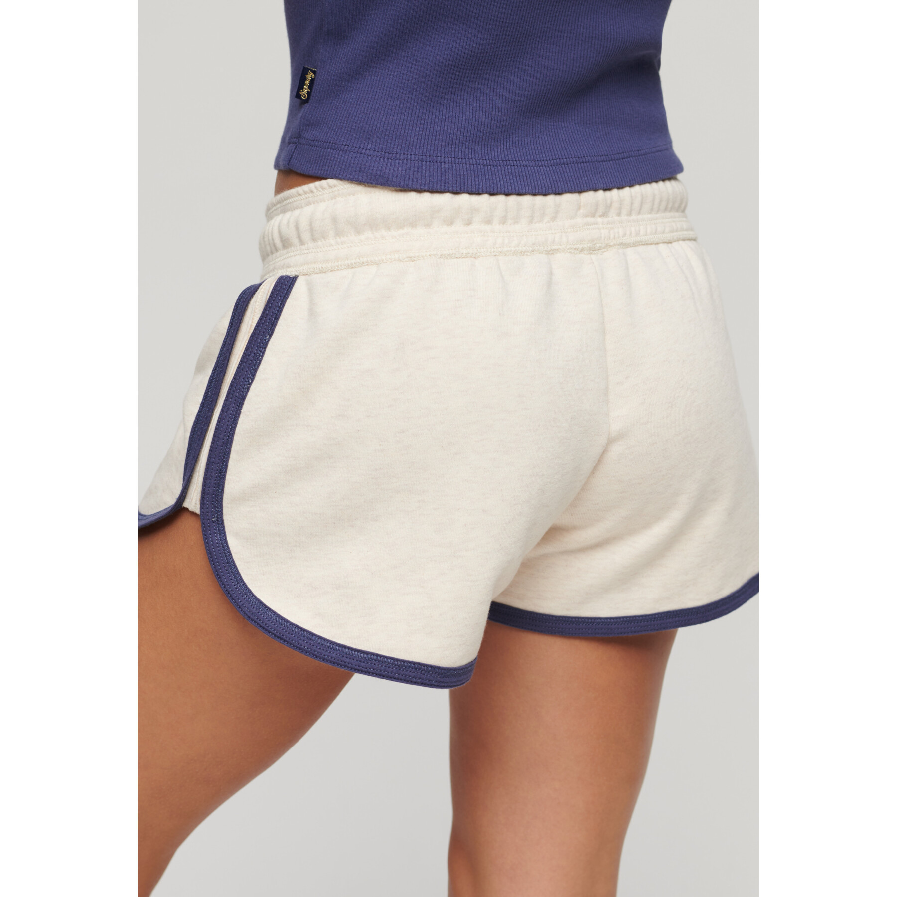 Pantalón corto mujer Superdry Athletic Essential Logo