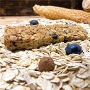 Caja de 20 barritas nutricionales de cereales ecológicos de arándanos y avellanas Meltonic 30 g